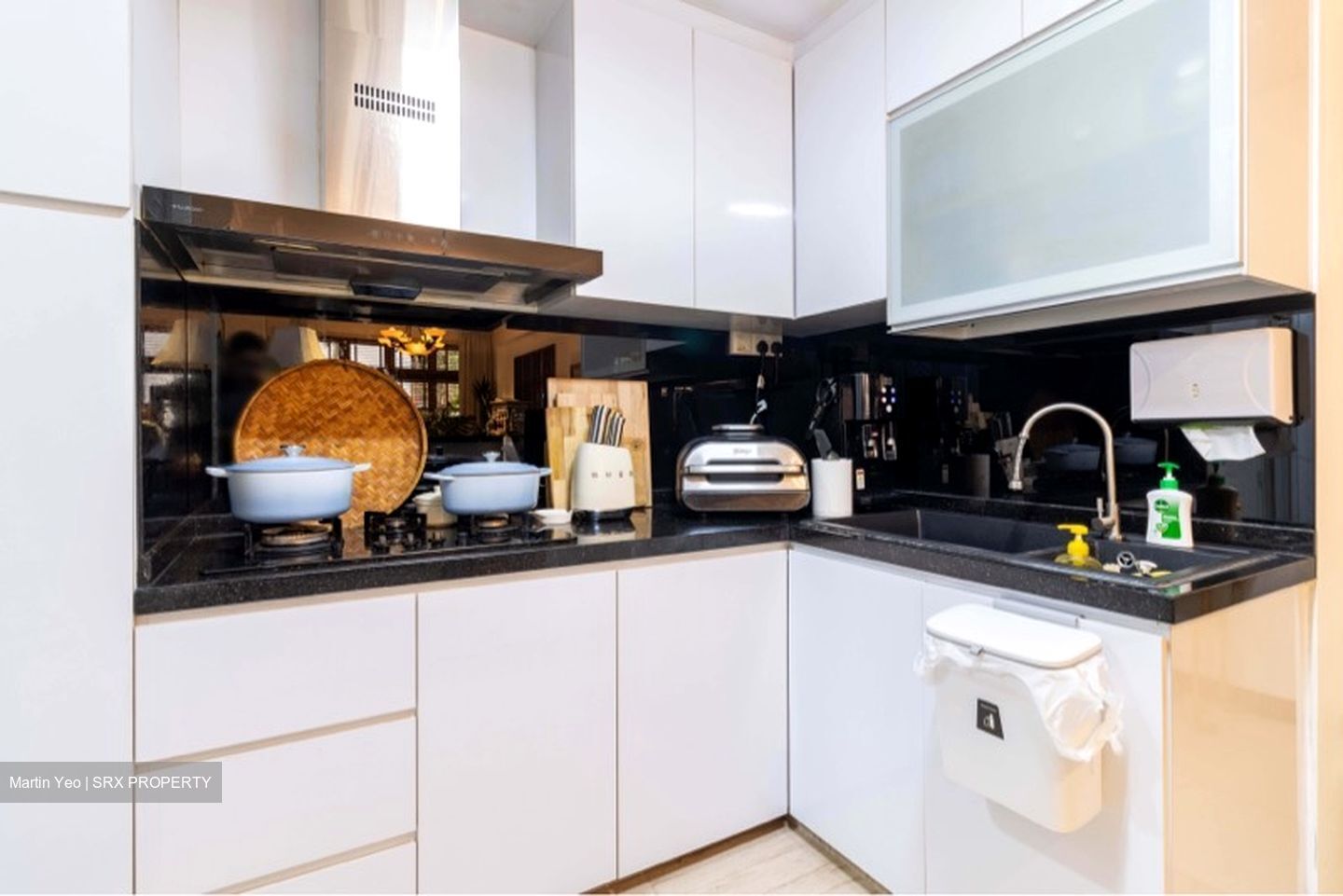 High Oak Condominium (D21), Condominium #602645511